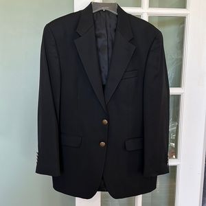 Men’s black jacket